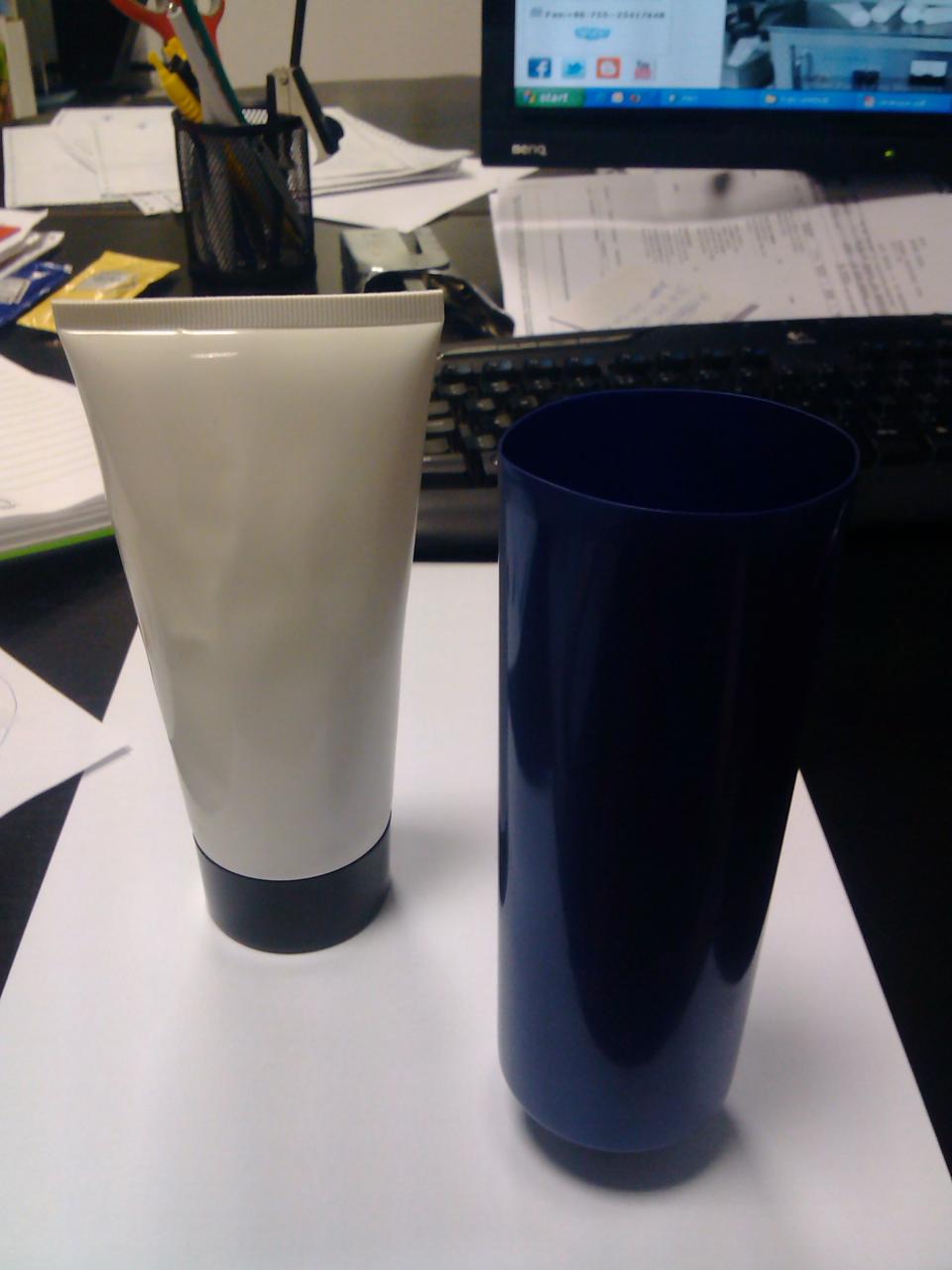 ultrasonic tubes sealing machine samples for tubes Marina Dimitrov ម៉ាស៊ីនផ្សាភ្ជាប់បំពង់ ultrasonic.jpg