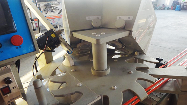 ចានបង្វិលសម្រាប់ capping.jpg