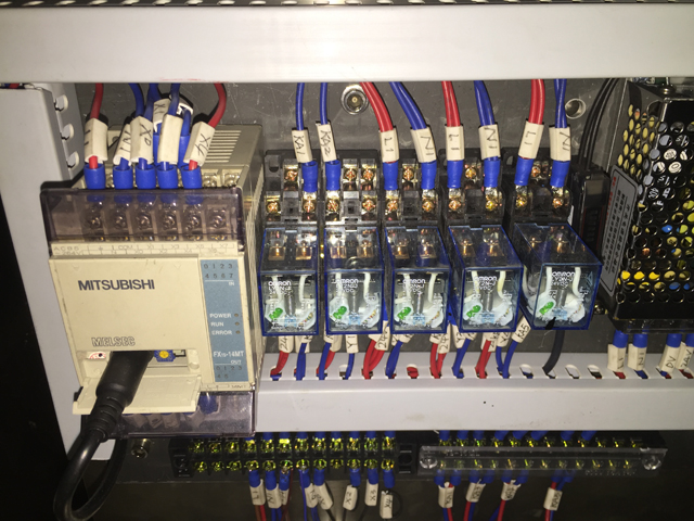 អេឡិចត្រូនិក configuration.jpg