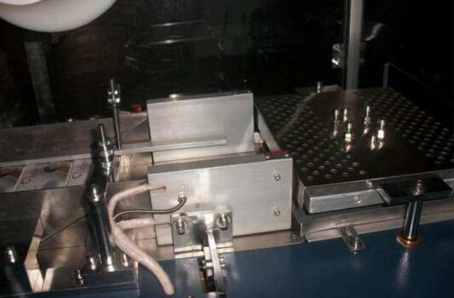 ខ្សែភាពយន្ត servor motor feeding.jpg