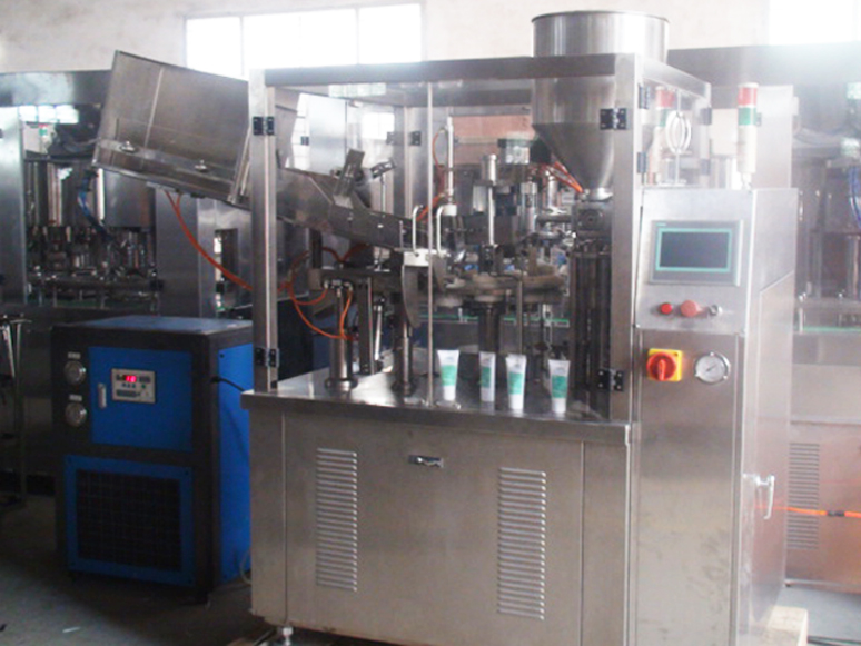 tubes filling sealing machines បំពង់បំពេញឧបករណ៍ផ្សាភ្ជាប់.jpg