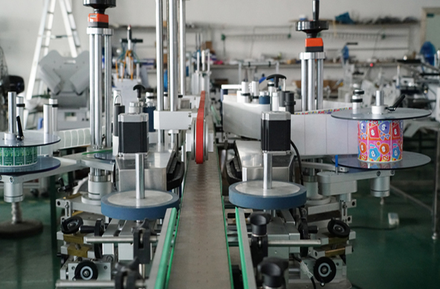 ស្លាកសញ្ញាទ្វេភាគី machinery.jpg