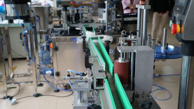 ការបំពេញ capping labeling.jpg