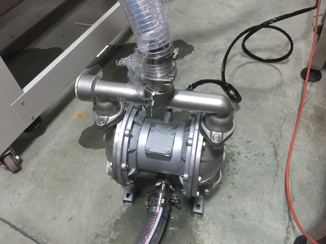 ស្នប់ផ្ទេរសម្រាប់សម្ភារៈបំពេញ (1).JPG