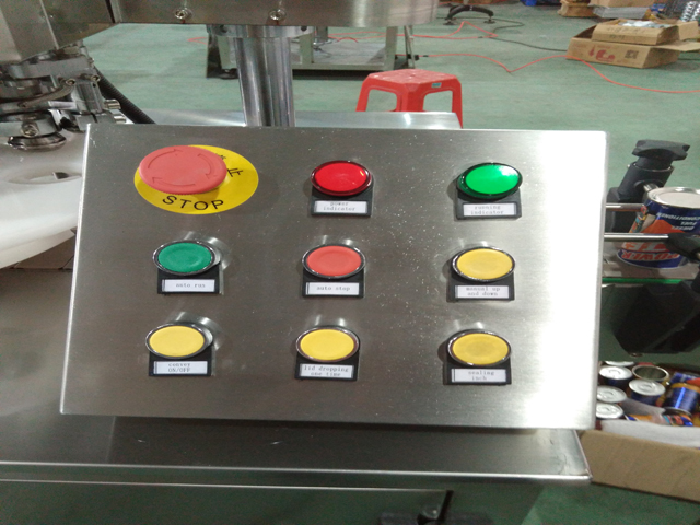 ប៊ូតុង controlling.jpg