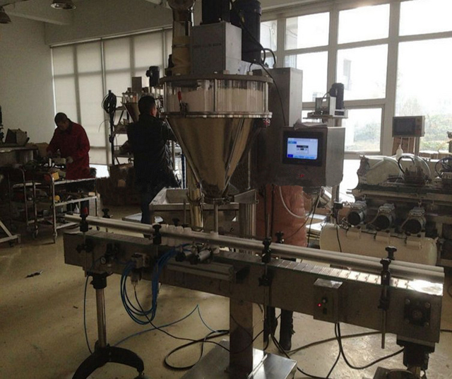 touch screen controlling system auger filler semi automatic រោងចក្រផលិតម្សៅ auger filler.jpg
