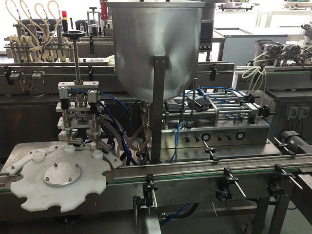 ម៉ាស៊ីនបំពេញពាងពីរ