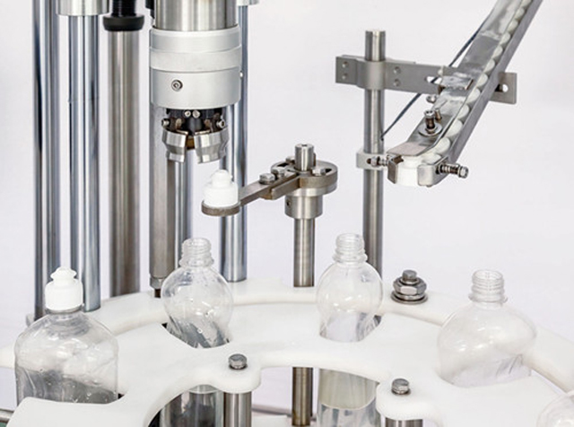 ព័ត៌មានលម្អិតនៃ single capping machine.jpg