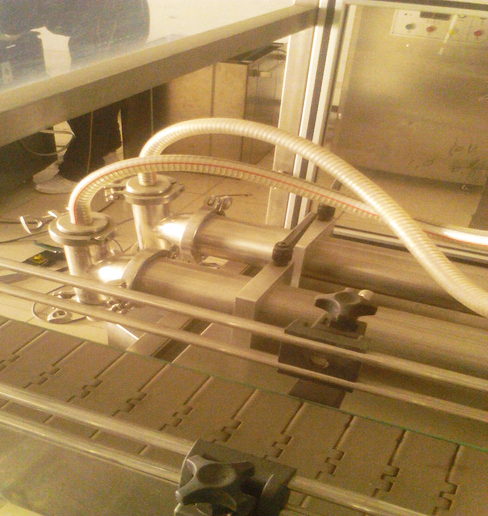 ម៉ាស៊ីនបំពេញក្បាលទ្វេដែលបំពាក់ដោយ auto.jpg