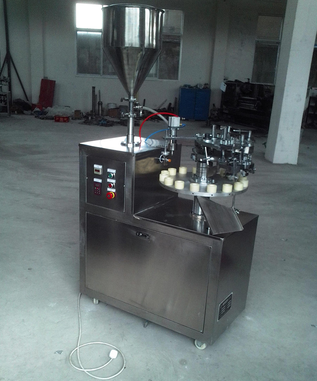 semi automatic filler sealer equipment បំពង់អាលុយមីញ៉ូមបំពេញម៉ាស៊ីនផ្សាភ្ជាប់.jpg