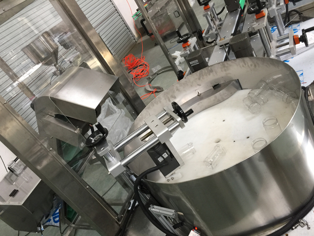 ដប unscrambler lifting system.jpg