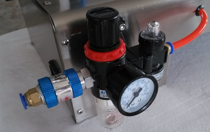 pneumatic liquid lotion filling machine ផ្នែក pneumatic សម្រាប់បំពេញ machine.jpg