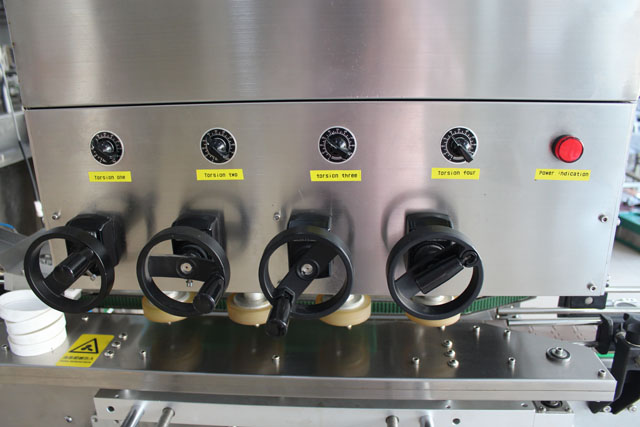 វីសល្បឿនខ្ពស់ CAPPER.jpg