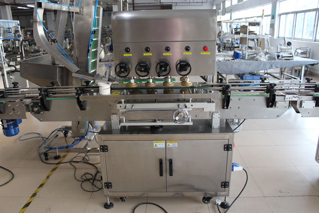 ម៉ាស៊ីនបិទភ្ជាប់ជាមួយនឹងការលើក (3).JPG