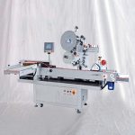 ម៉ាស៊ីនដាក់ស្លាកសញ្ញាផ្តេក ដបដប សឺវ៉ូ លីនេអ៊ែរ ល្បឿនលឿន