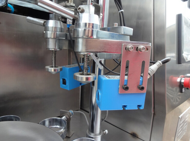 ឧបករណ៍ចាប់សញ្ញា photoelectric.jpg