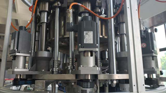 8 heas screw capping.jpg