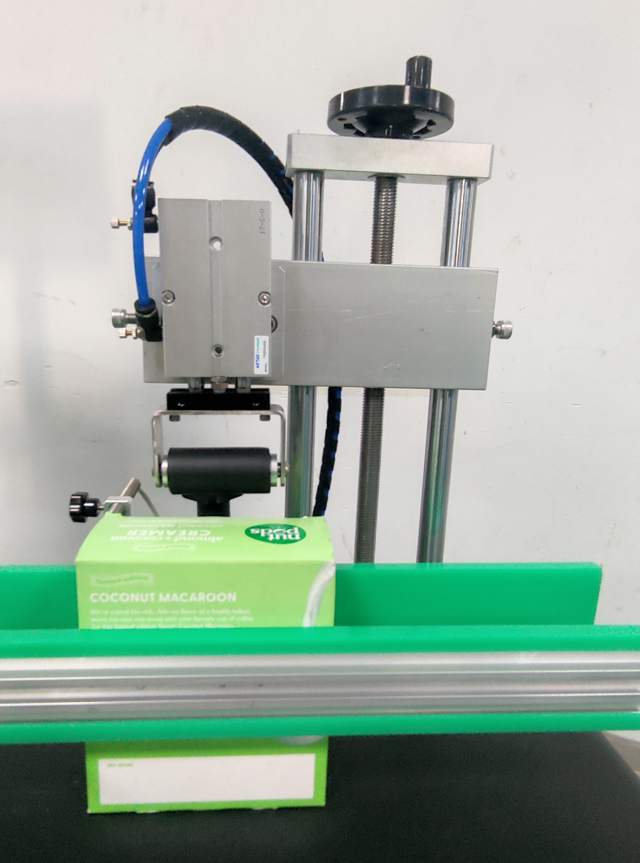 ព័ត៌មានលម្អិតនៃ sticker labeller.jpg