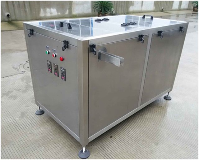 unscrambler សម្រាប់ការផ្តល់អាហារដល់ bottles.jpg