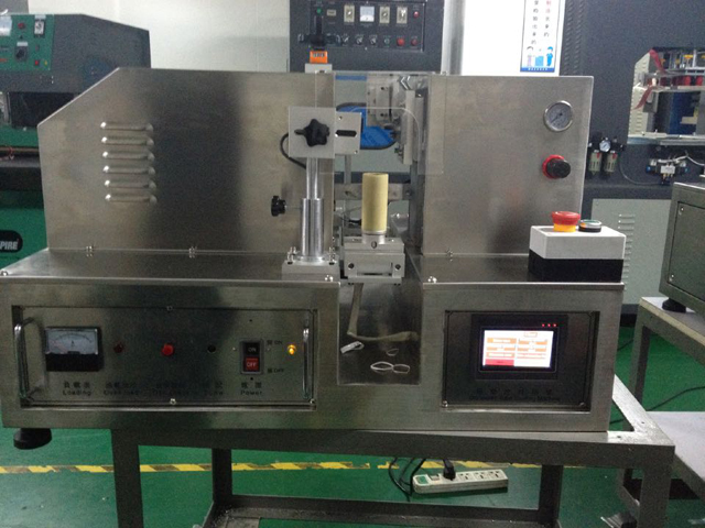 ultrasonic tube sealing equipment ម៉ាស៊ីនផ្សាភ្ជាប់បំពង់ ultrasonic.jpg