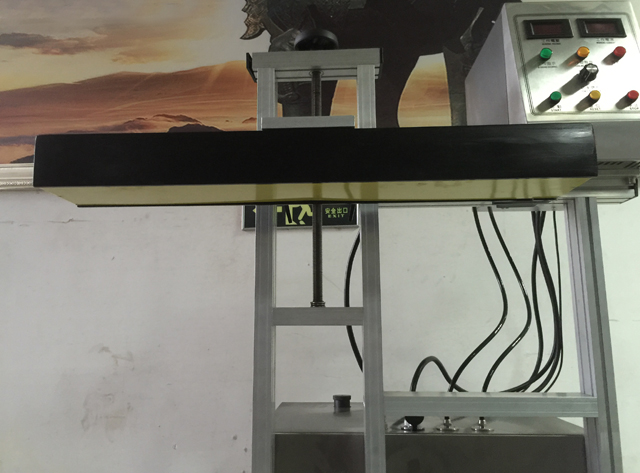 ការផ្សាភ្ជាប់ induction induction ទឹកត្រជាក់ machinery.jpg