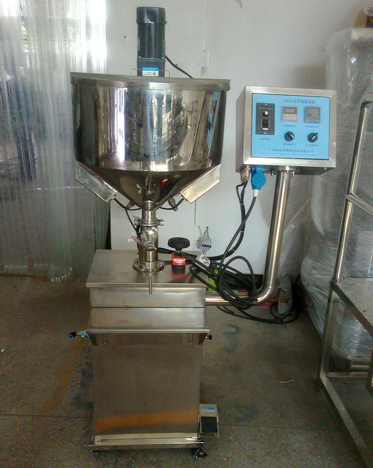 filling machinery semi automatic ម៉ាស៊ីនលាយកំដៅបញ្ឈរ.jpg