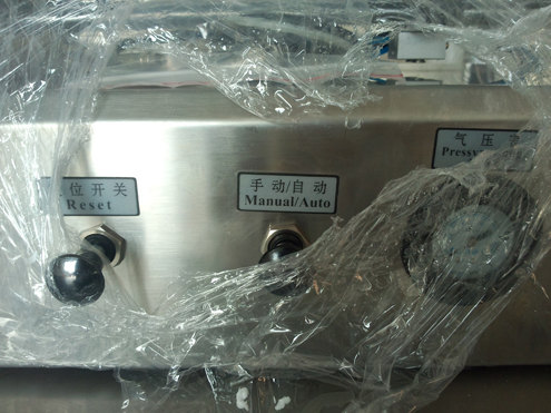 liquid filler semi automatic ដប 8 oz សម្រាប់សក់ gel.jpg