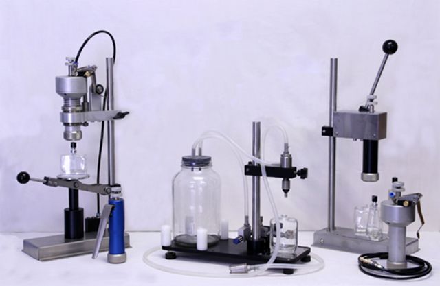 ម៉ាស៊ីន crimping សម្រាប់ដបកែវ.jpg