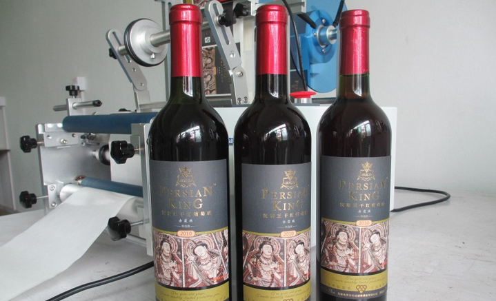 semi automatic labeling machine ឧបករណ៍ស្លាកសញ្ញា.jpg