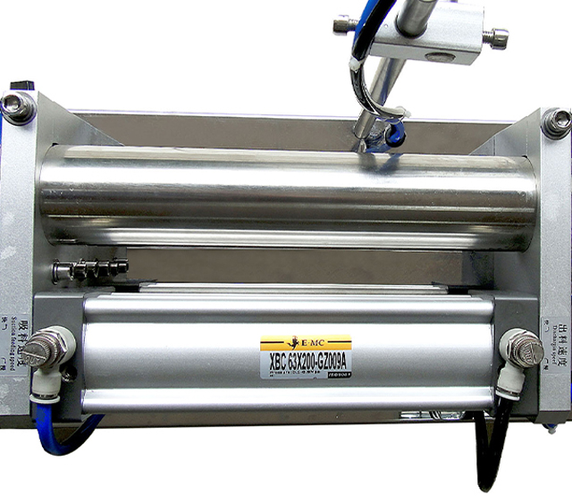 pneumatic filling machine manual for liquid cosmetic field ម៉ាស៊ីនបំពេញសម្រាប់អតិថិជនអាមេរិក (3).jpg