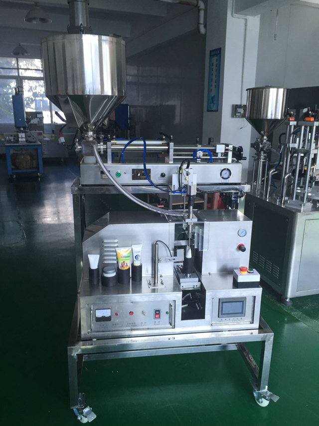 ឧបករណ៍ផ្សាភ្ជាប់បំពង់បំពេញ (1.jpg