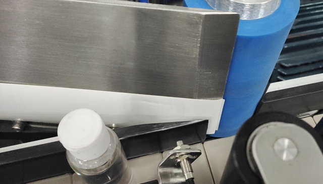 ដំណើរការដាក់ស្លាកសម្រាប់ bottles.jpg