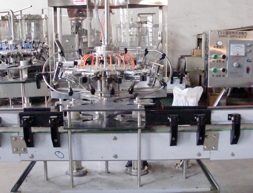automatic glass bottles washing equipment ដបកែវ 12 ក្បាល.jpg