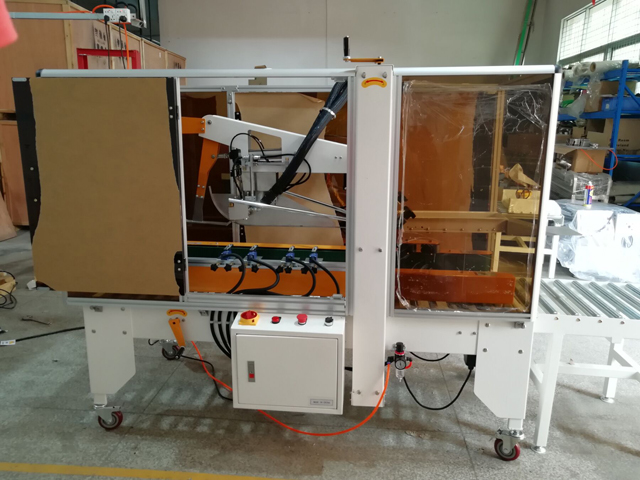 ឧបករណ៍ផ្សាភ្ជាប់ប្រអប់ជាមួយឧបករណ៍កាវរលាយក្តៅ (1.jpg