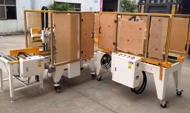 ម៉ាស៊ីនផ្សាភ្ជាប់នៅក្នុង factory.jpg