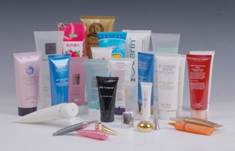 ម៉ាស៊ីនបំពេញ និងផ្សាភ្ជាប់បំពង់ផ្លាស្ទិច.jpg