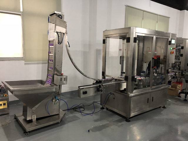 ម៉ាស៊ីនកែសម្ផស្ស capping machines.JPG